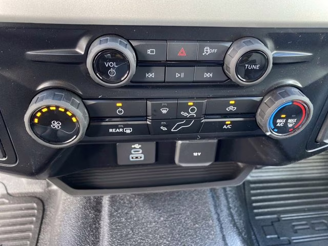 2026 Oxford White Ford Super Duty F-350 SRW XL 4X4 Truck