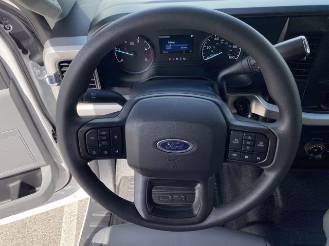2026 Oxford White Ford Super Duty F-350 SRW XL 4X4 Truck