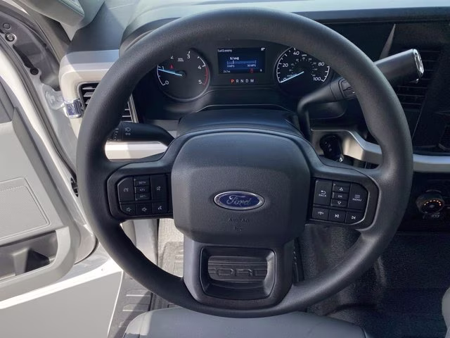 2026 Oxford White Ford Super Duty F-350 SRW XL 4X4 Truck