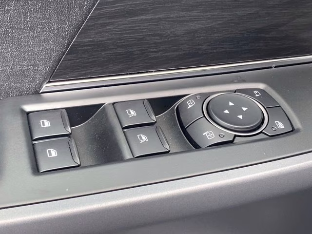 2026 Oxford White Ford F-150 LARIAT RWD Truck