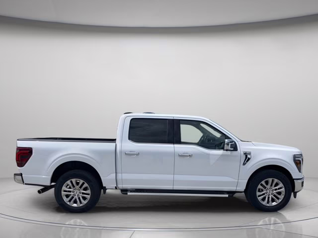 2026 Oxford White Ford F-150 LARIAT RWD Truck