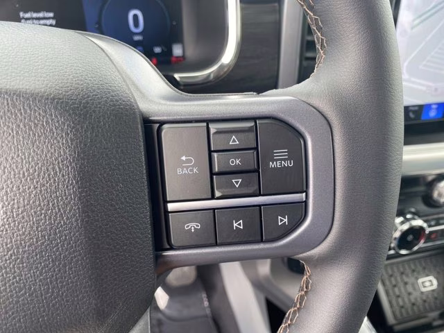 2026 Oxford White Ford F-150 LARIAT RWD Truck