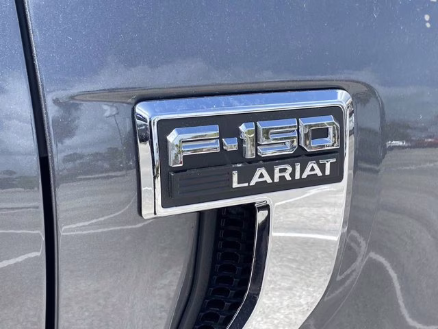 2026 Carbonized Gray Metallic Ford F-150 LARIAT 4X4 Truck