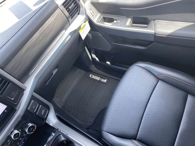 2026 Carbonized Gray Metallic Ford F-150 LARIAT 4X4 Truck