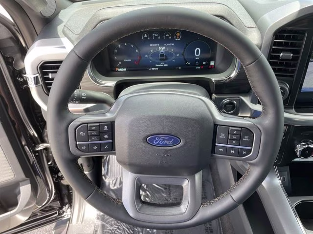 2026 Agate Black Metallic Ford F-150 LARIAT 4X4 Truck