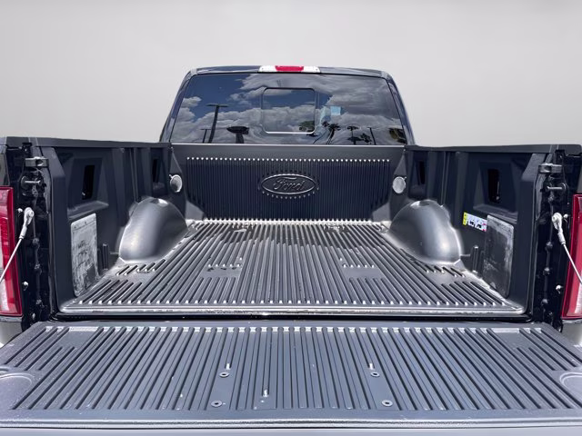 2026 Agate Black Metallic Ford F-150 LARIAT 4X4 Truck