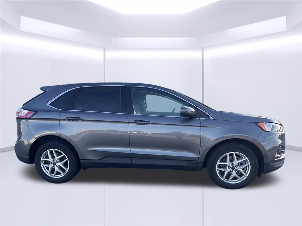 2023 Carbonized Gray Metallic Ford Edge SEL AWD SUV