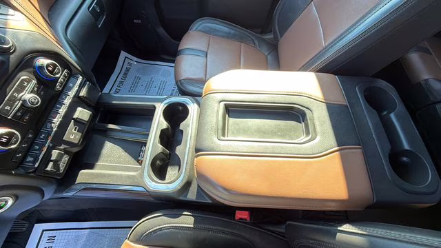 2021 Mosaic Black Metallic Chevrolet Silverado 3500HD High Country 4X4 Truck