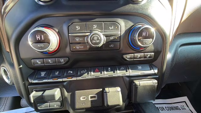 2021 Mosaic Black Metallic Chevrolet Silverado 3500HD High Country 4X4 Truck