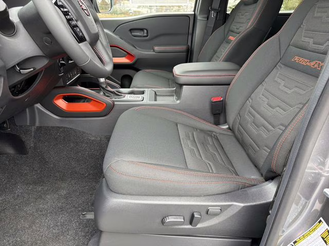 2026 Gun Metallic Nissan Frontier PRO-4X 4X4 Truck