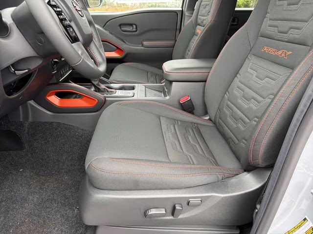 2026 Boulder Gray Pearl Nissan Frontier PRO-4X 4X4 Truck