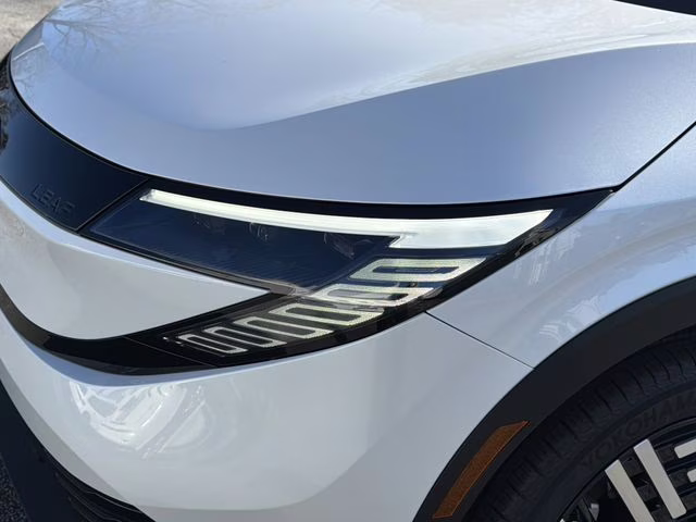 2026 Everest White Pearl Tricoat Nissan LEAF SV+ FWD SUV