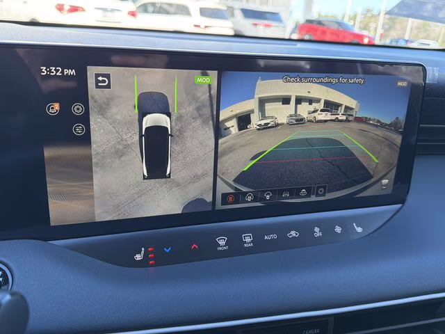 2026 Everest White Pearl Tricoat Nissan LEAF SV+ FWD SUV