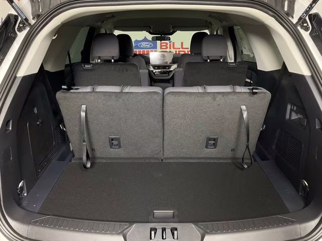 2026 White Metallic Ford Explorer Active RWD SUV