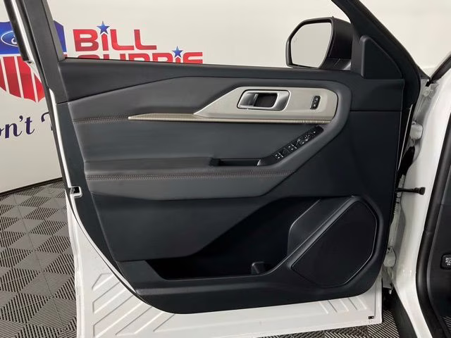 2026 White Metallic Ford Explorer Active RWD SUV