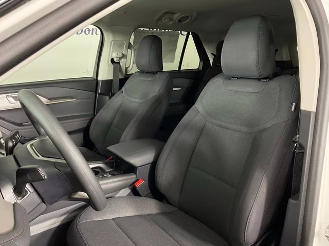 2026 White Metallic Ford Explorer Active RWD SUV