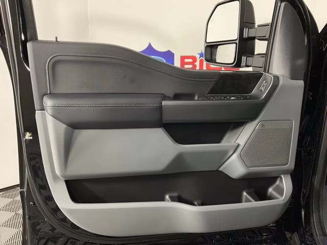 2026 Black Metallic Ford Super Duty F-250 SRW XLT 4X4 Truck