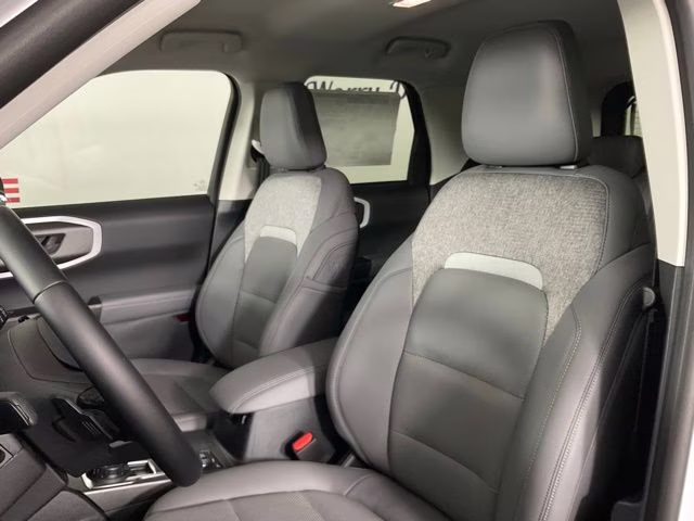 2025 Oxford White Ford Bronco Sport Badlands 4X4 SUV