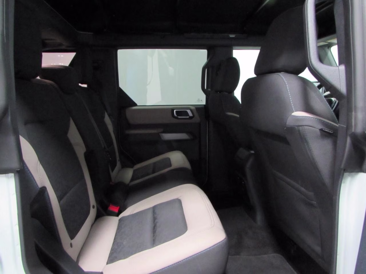 2023 Azure Gray Metallic Tri-Coat Ford Bronco Wildtrak 4X4 SUV