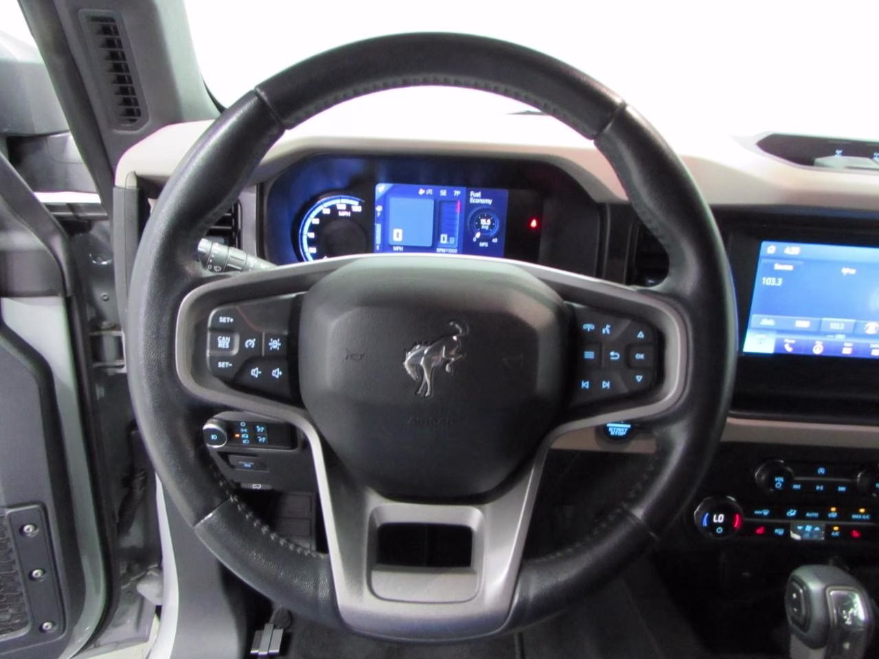 2023 Azure Gray Metallic Tri-Coat Ford Bronco Wildtrak 4X4 SUV
