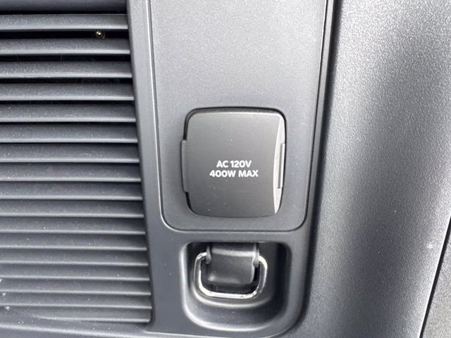 2026 White Metallic Ford Expedition Max Active RWD SUV