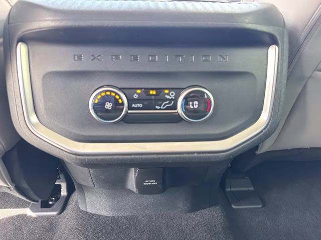 2026 White Metallic Ford Expedition Max Active RWD SUV