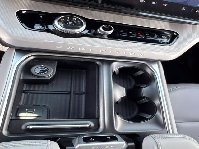 2026 White Metallic Ford Expedition Max Active RWD SUV