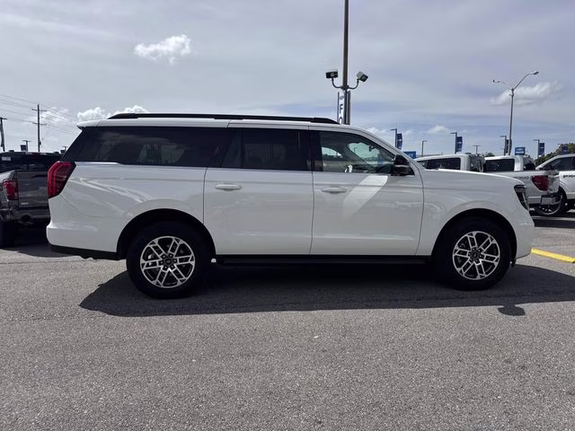 2026 White Metallic Ford Expedition Max Active RWD SUV
