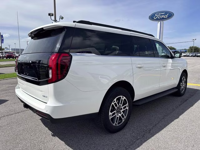 2026 White Metallic Ford Expedition Max Active RWD SUV