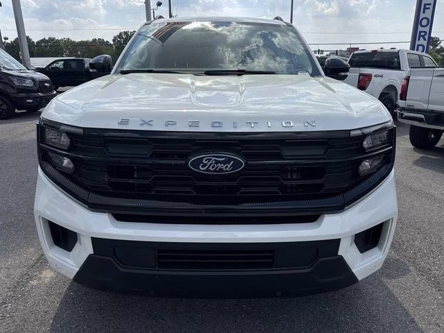 2026 White Metallic Ford Expedition Max Active RWD SUV
