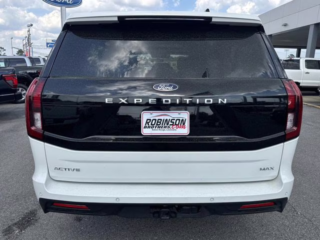 2026 White Metallic Ford Expedition Max Active RWD SUV