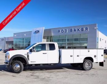 2026 Oxford White Ford Super Duty F-450 DRW XL RWD Truck
