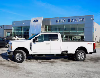 2026 Oxford White Ford Super Duty F-350 SRW XLT 4X4 Truck