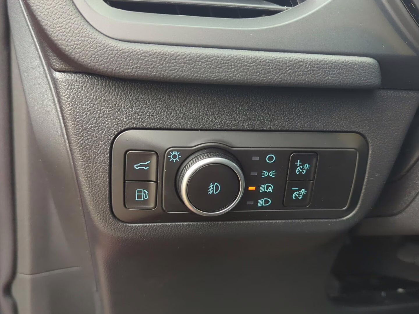 2026 Rapid Red Metallic Tinted Clearcoat Ford Escape Hybrid ST-Line Select AWD SUV