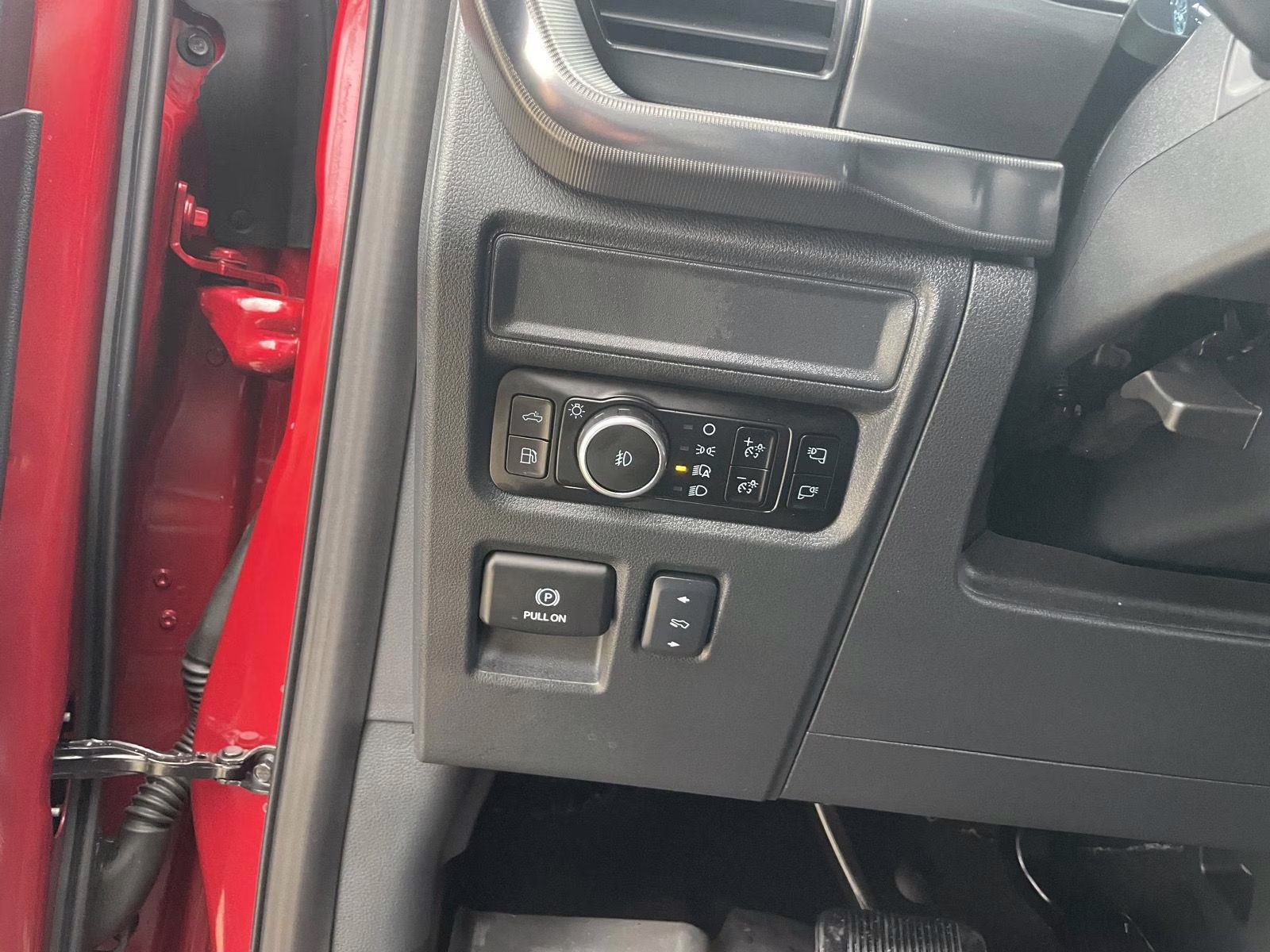 2025 Rapid Red Metallic Tinted Clearcoat Ford F-150 LARIAT 4X4 Truck