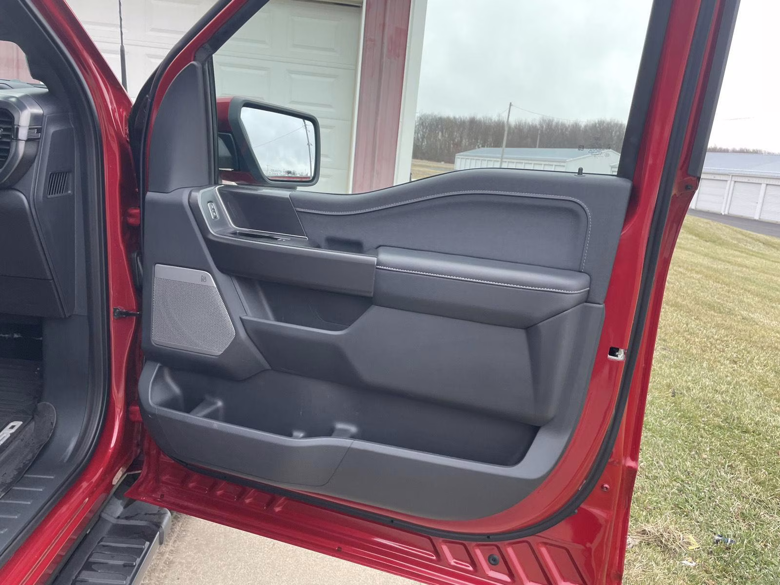 2025 Rapid Red Metallic Tinted Clearcoat Ford F-150 LARIAT 4X4 Truck