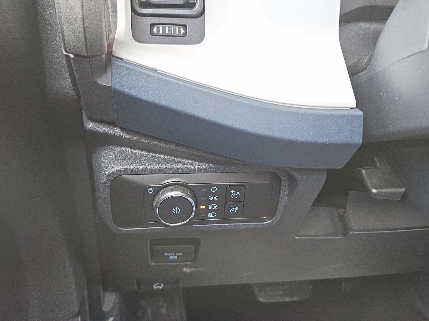 2025 Ruby Red Metallic Tinted Clearcoat Ford Bronco Heritage Edition 4X4 SUV