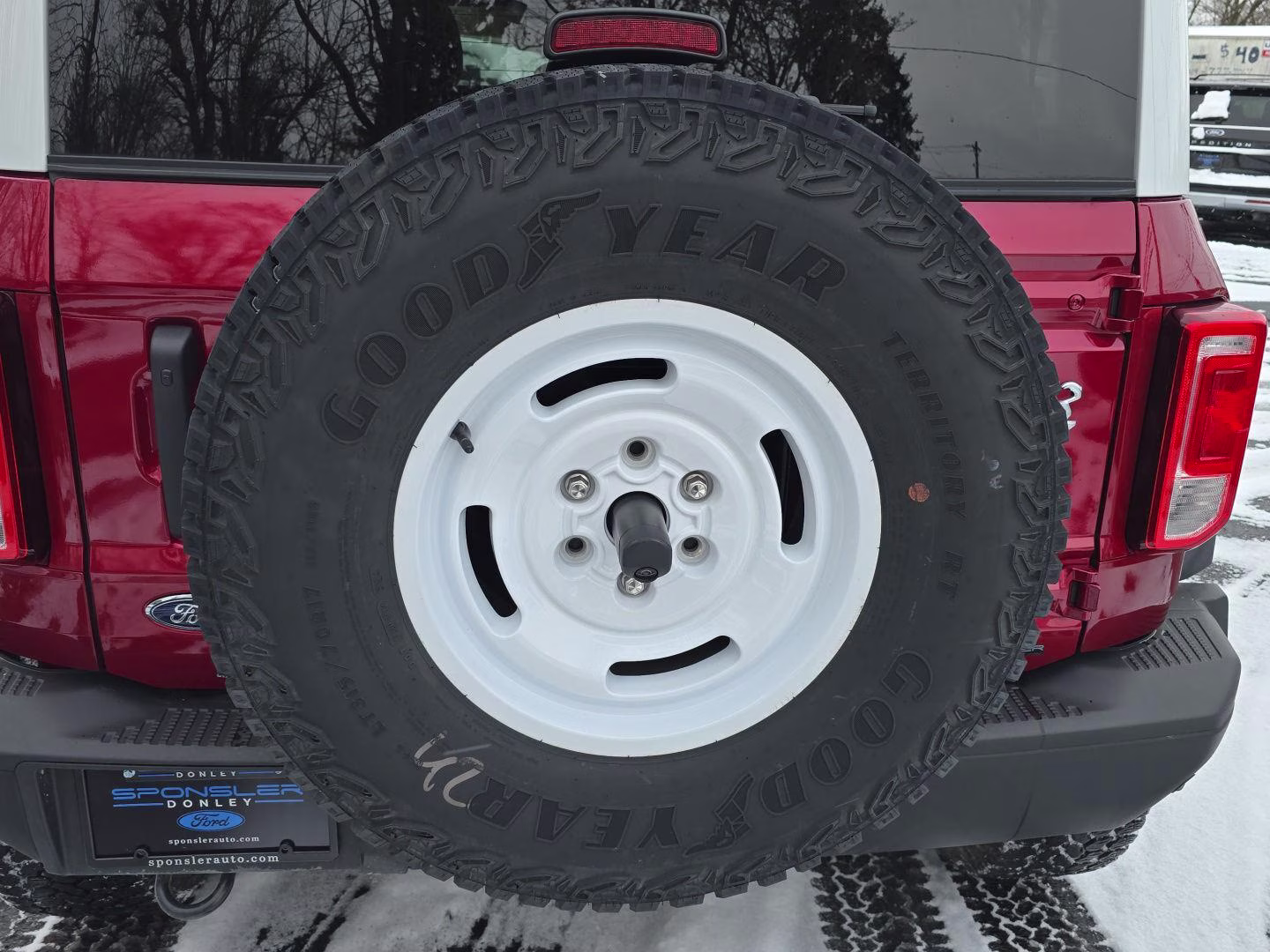 2025 Ruby Red Metallic Tinted Clearcoat Ford Bronco Heritage Edition 4X4 SUV