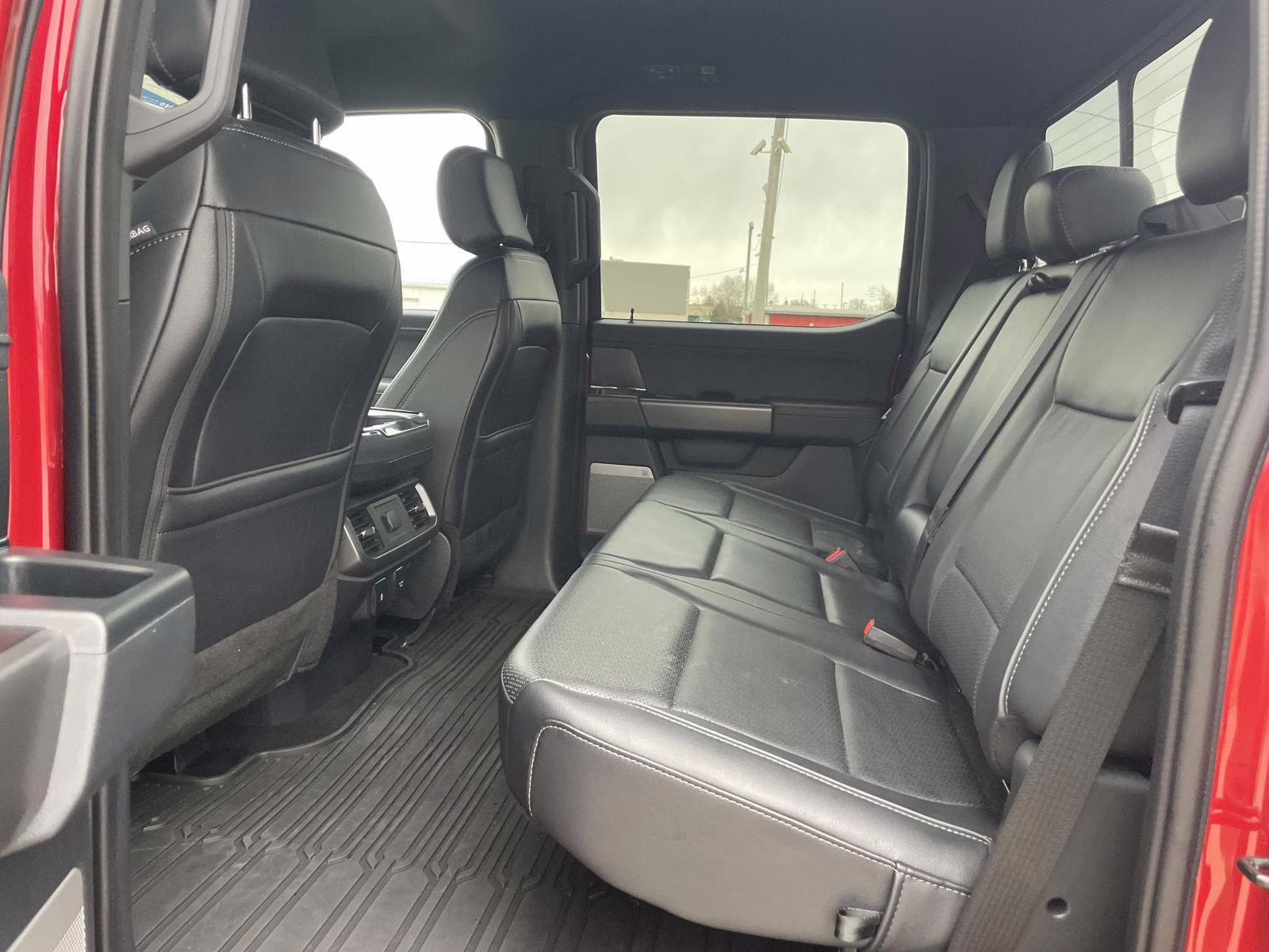 2025 Rapid Red Metallic Tinted Clearcoat Ford F-150 LARIAT 4X4 Truck