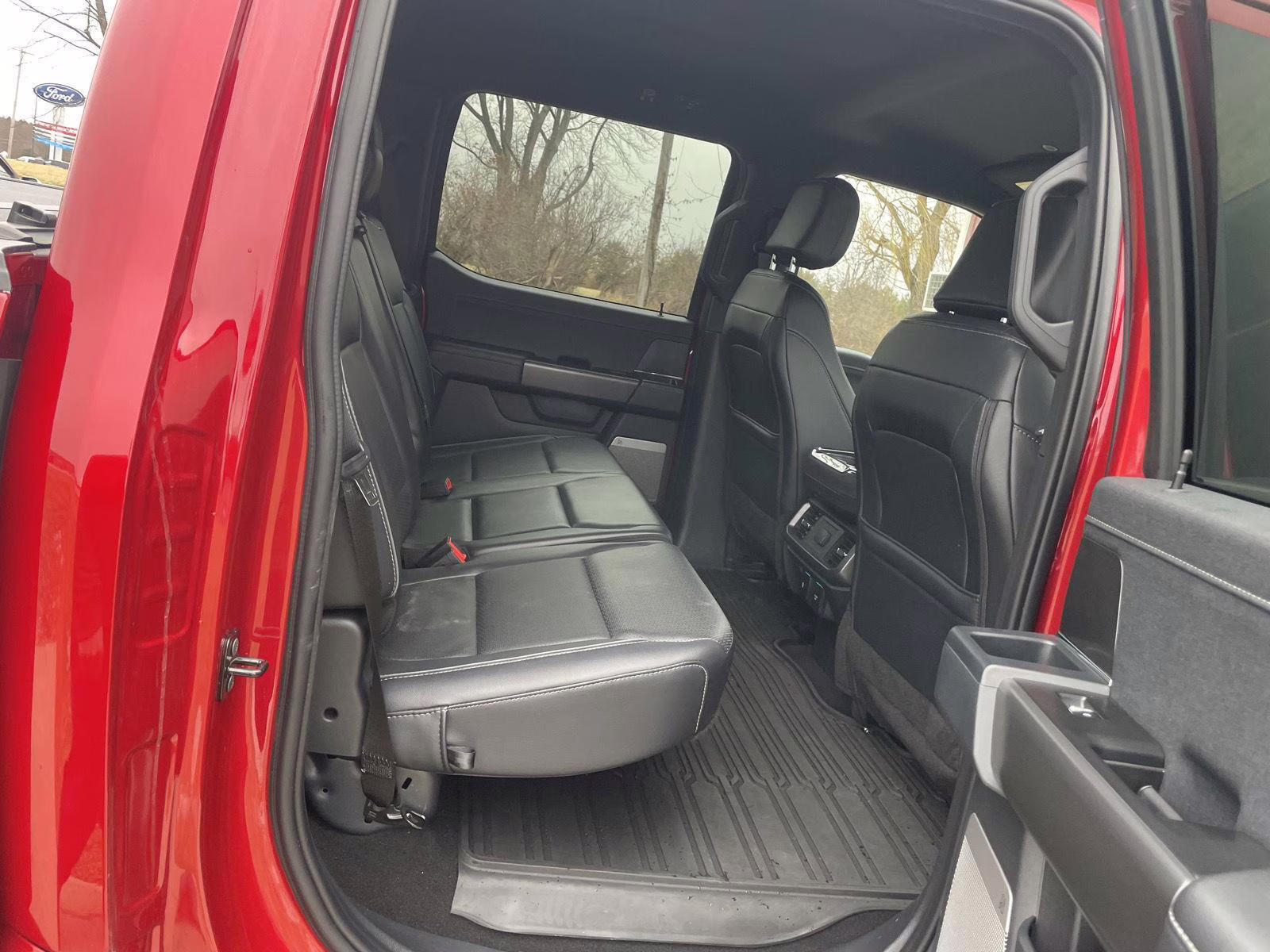 2025 Rapid Red Metallic Tinted Clearcoat Ford F-150 LARIAT 4X4 Truck