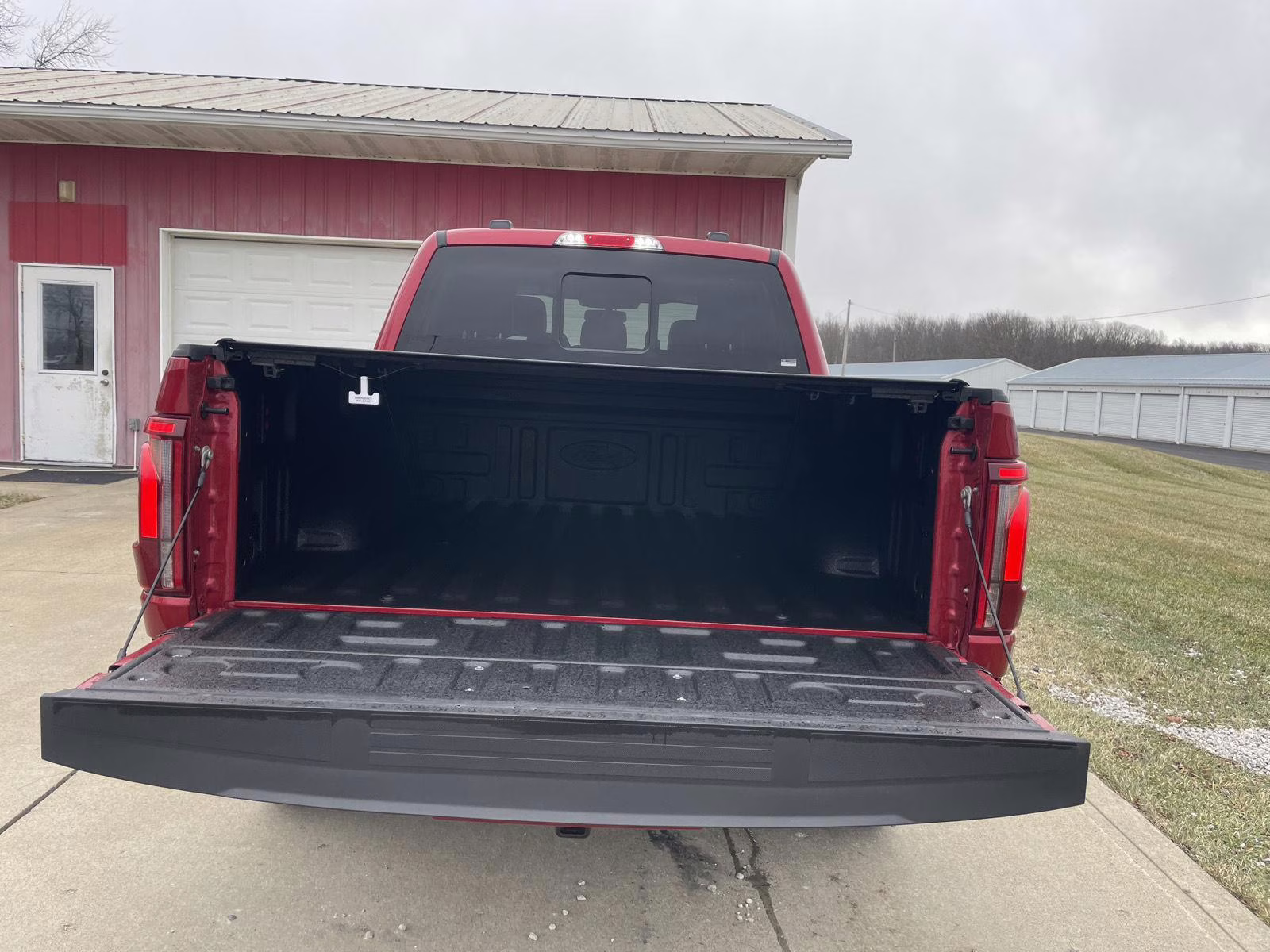 2025 Rapid Red Metallic Tinted Clearcoat Ford F-150 LARIAT 4X4 Truck