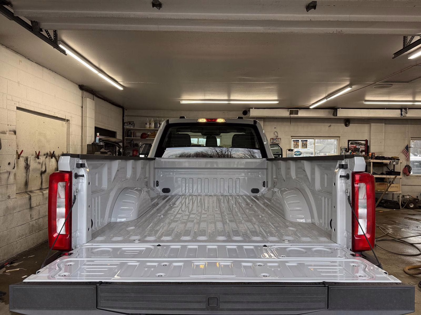 2026 Avalanche Ford Super Duty F-250 SRW XL 4X4 Truck