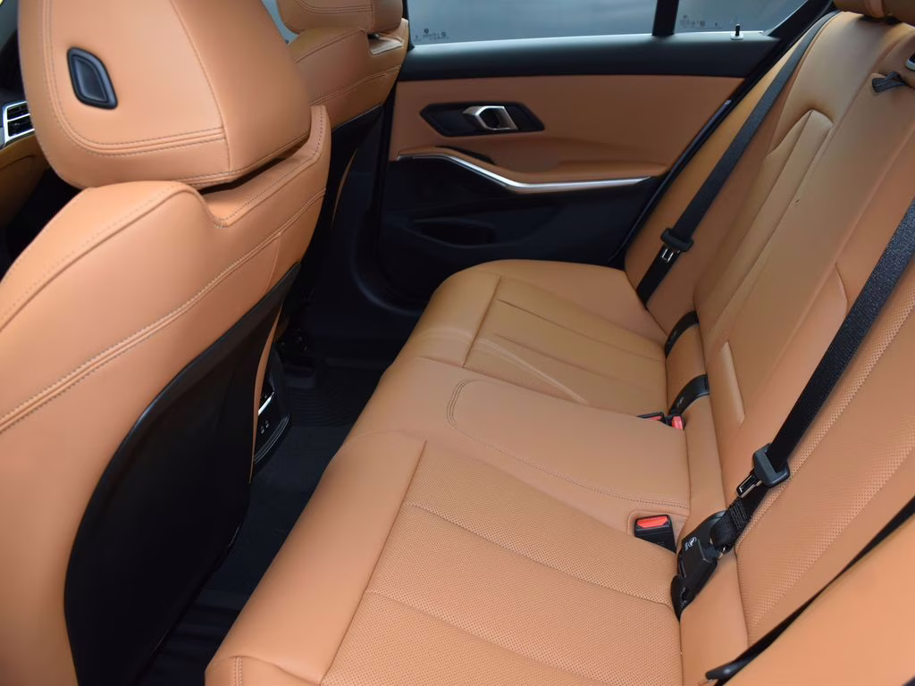 2026 Skyscraper Grey Metallic BMW 3 Series 330i RWD Sedan