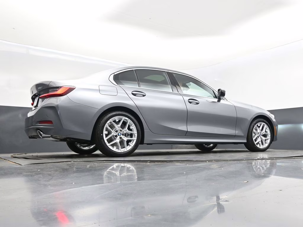 2026 Skyscraper Grey Metallic BMW 3 Series 330i RWD Sedan