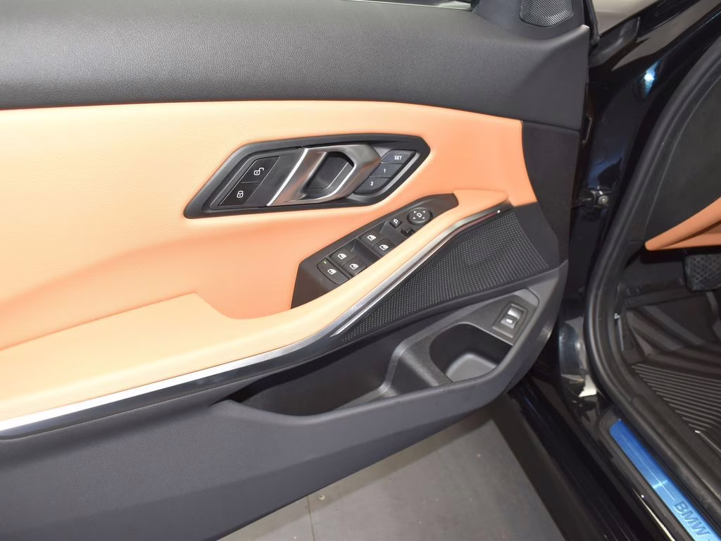 2026 Black Sapphire Metallic BMW 3 Series 330i RWD Sedan