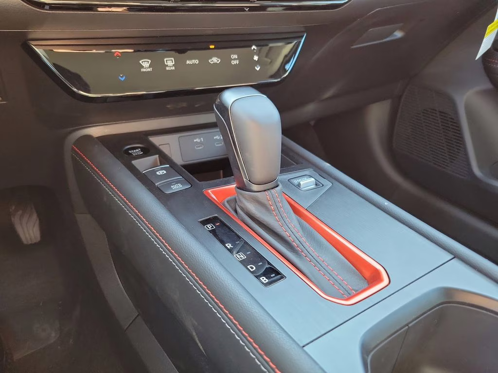 2026 Gun Metallic/Scarlet Ember Tintcoat Nissan Kicks SR FWD SUV