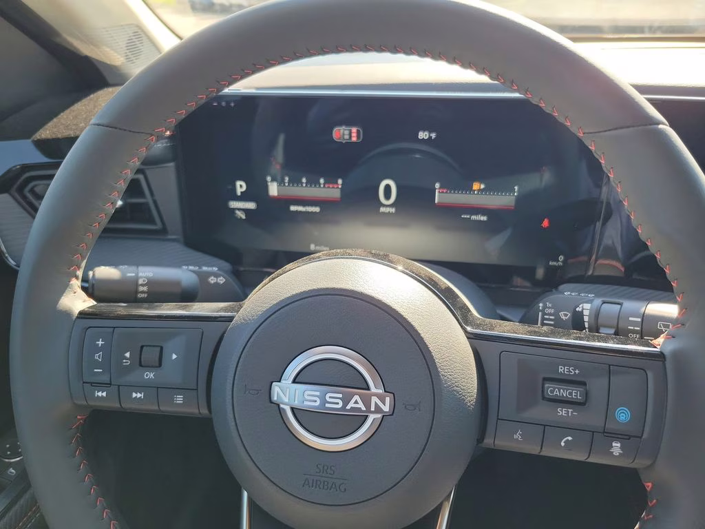 2026 Gun Metallic/Scarlet Ember Tintcoat Nissan Kicks SR FWD SUV
