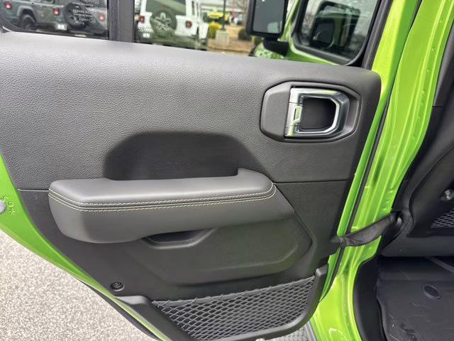 2026 Mojito Clearcoat Jeep Wrangler Sahara 4X4 Convertible