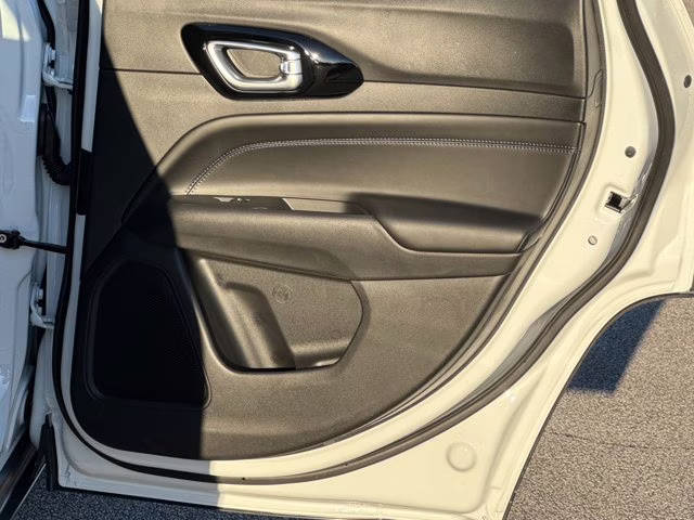 2026 Bright White Clearcoat Jeep Compass Latitude Altitude 4X4 SUV