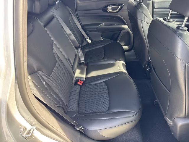 2026 Silver Zynith Metallic Clearcoat Jeep Compass Latitude Altitude 4X4 SUV